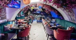 Основной зал