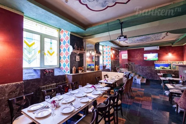 Общий зал — интерьер зала