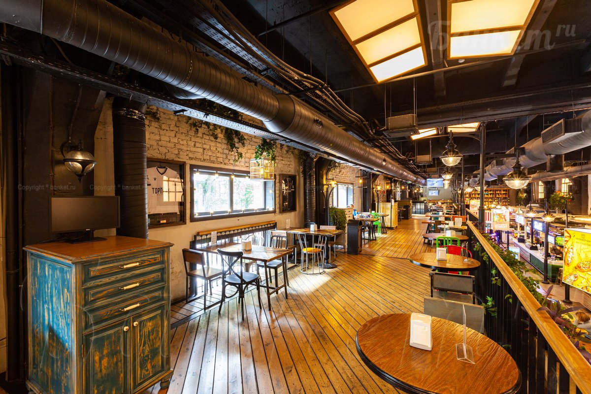 Большой балкон — Гастрономическая улица strEAT