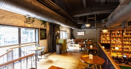 Малый балкон — подробнее о зале