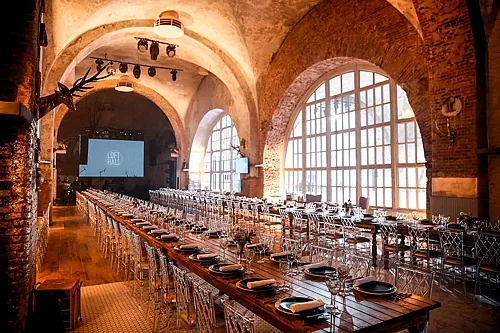 Зал Brullov Hall — LOFT#7