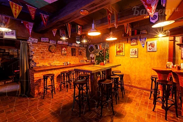 Лофт — Ирландский паб Buddy McDaniel, Москва