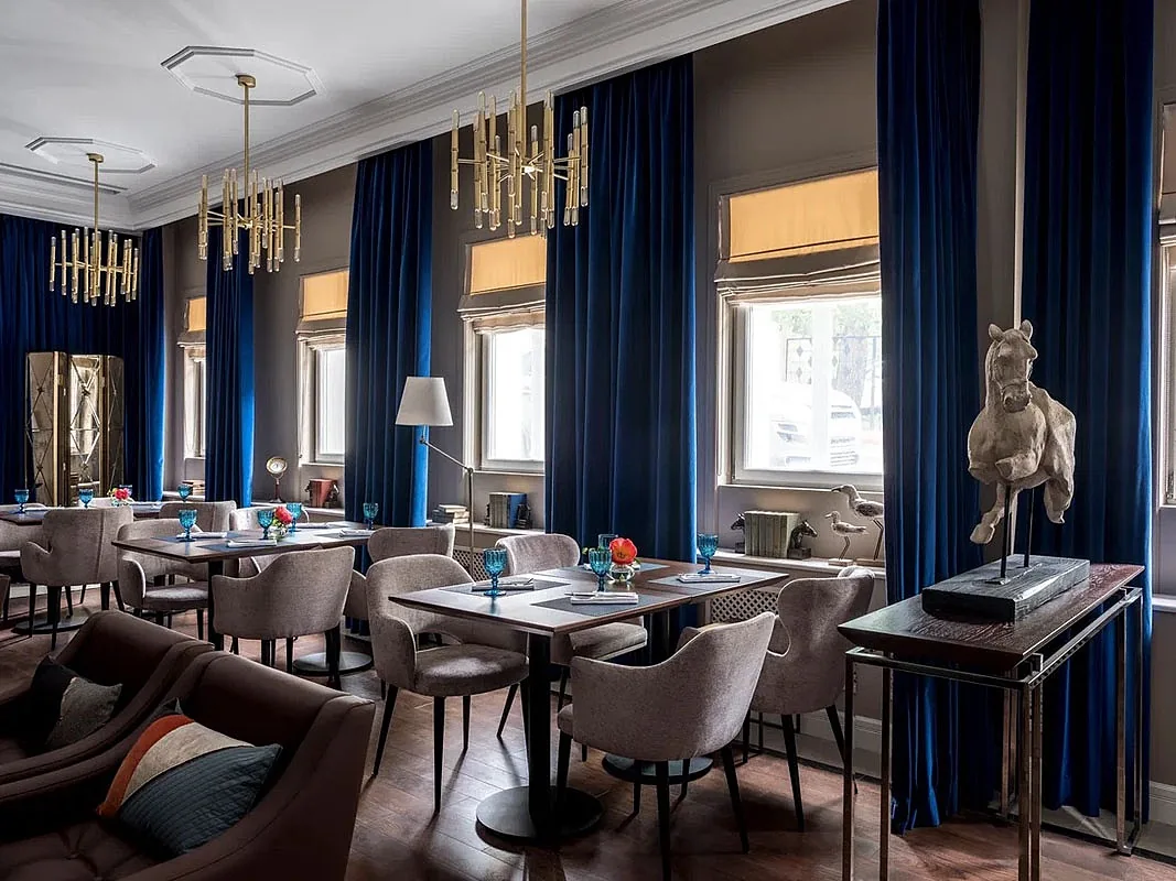 Chekhoff Café & Bar — Основной зал, фото банкетного зала
