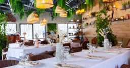 Основной зал — интерьер зала