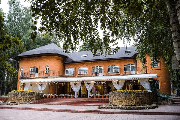 Банкетный зал Бисерово — Загородный клуб Бисерово, Москва