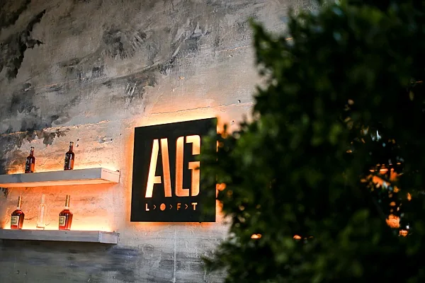 AG Loft, CHALET — фото