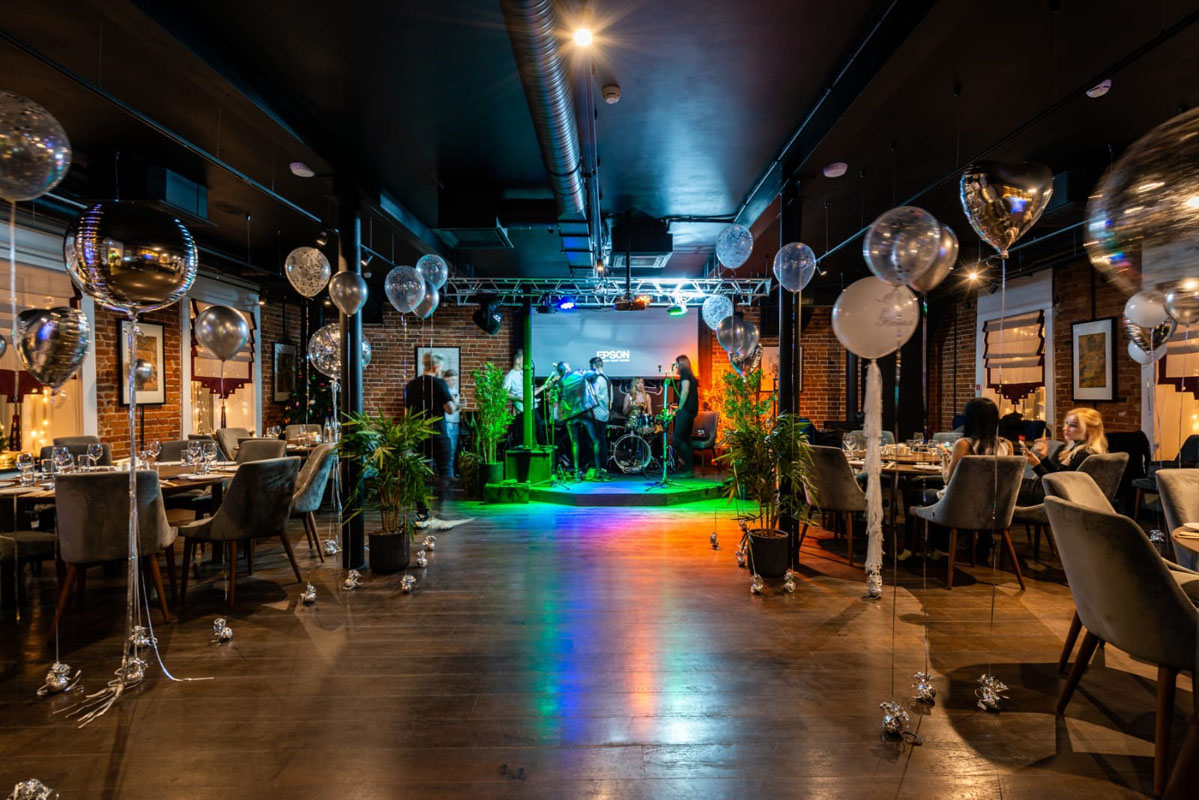 Ресторан 2-й этаж — Ресторан Чжун Го