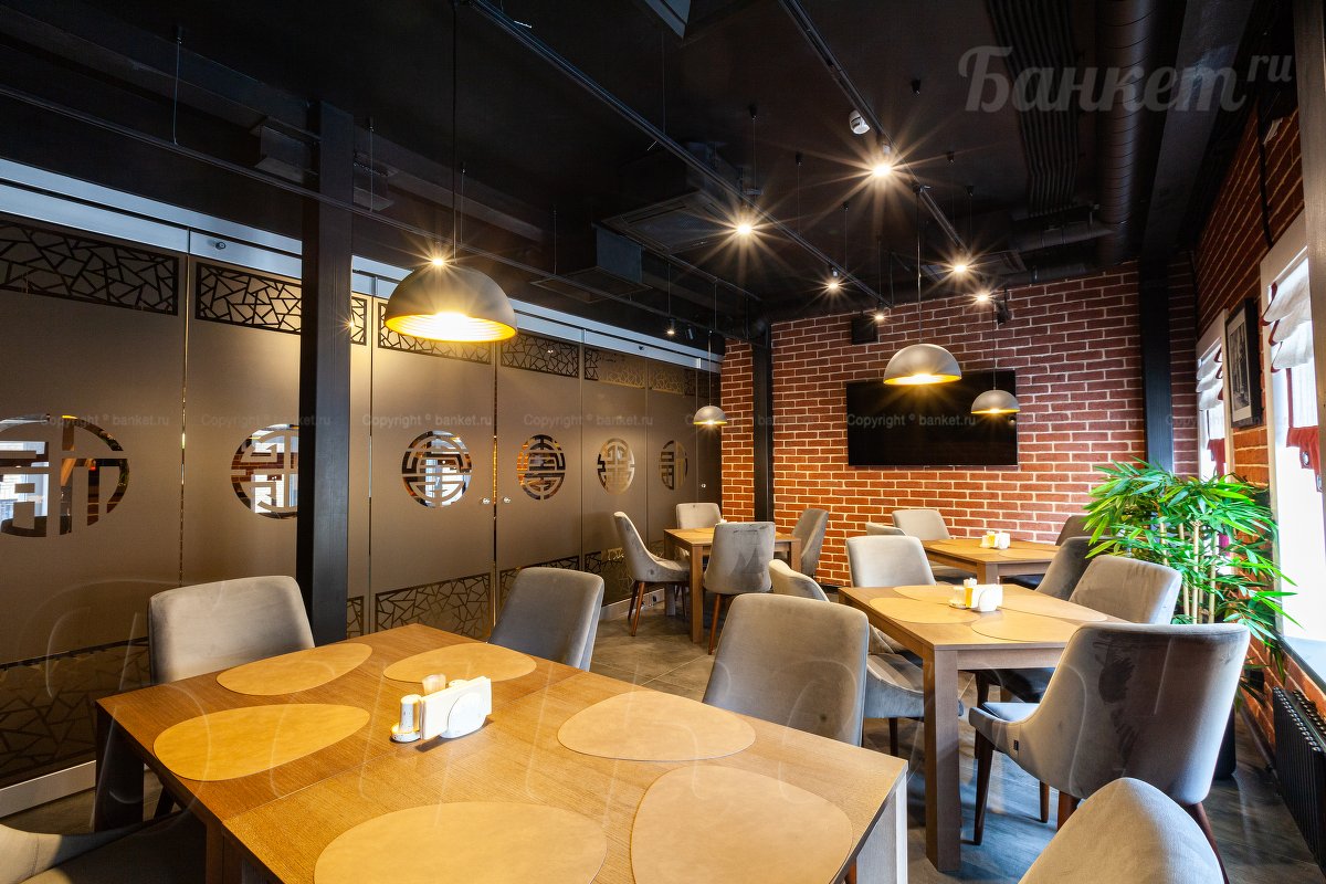 Ресторан 1-й этаж , VIP зал, малый банкетный зал Ресторан 1-й этаж , VIP зал, малый банкетный зал — фото 10