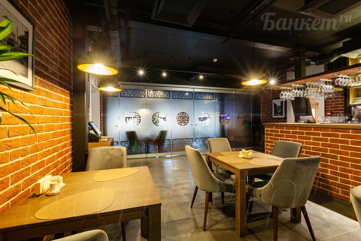 Ресторан 1-й этаж , VIP зал, малый банкетный зал Ресторан 1-й этаж , VIP зал, малый банкетный зал — фото 12