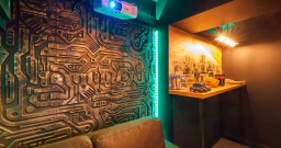 Мэд Макс — интерьер зала