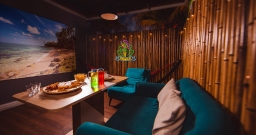 Гавайи — интерьер зала