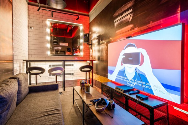 Логотип Party Hard на Тульской