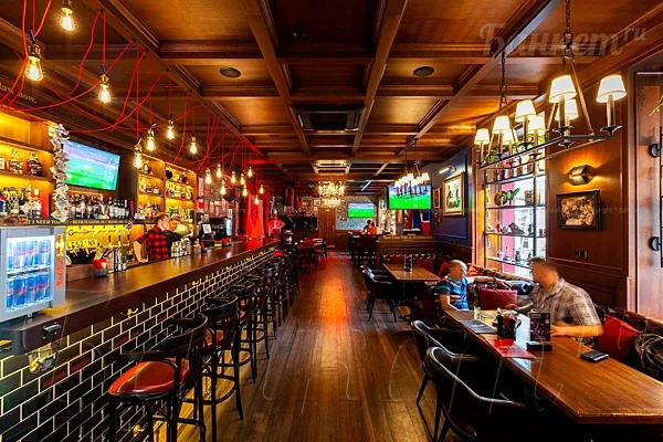 Основной зал — Бар Red Lion Pub, Москва
