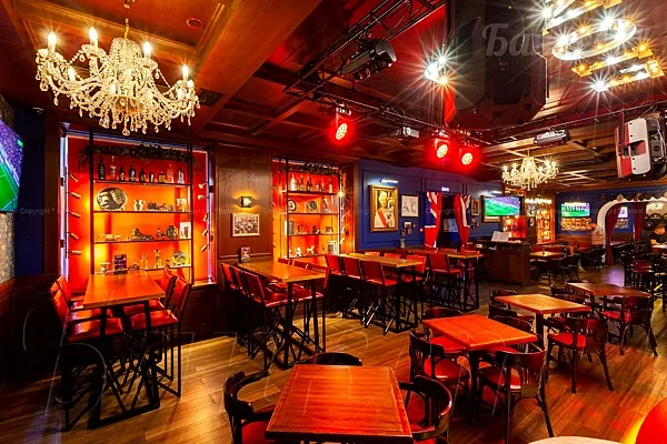 Основной зал — Бар Red Lion Pub, Москва