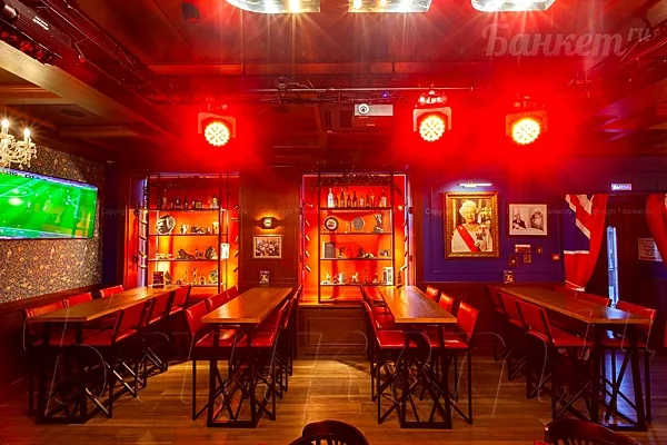 Основной зал — Бар Red Lion Pub, Москва