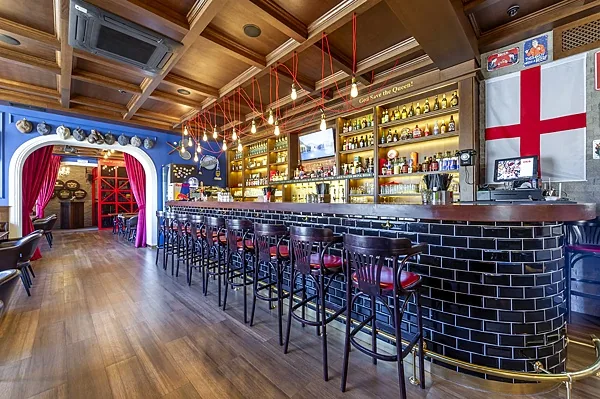 Основной зал — Бар Red Lion Pub, Москва