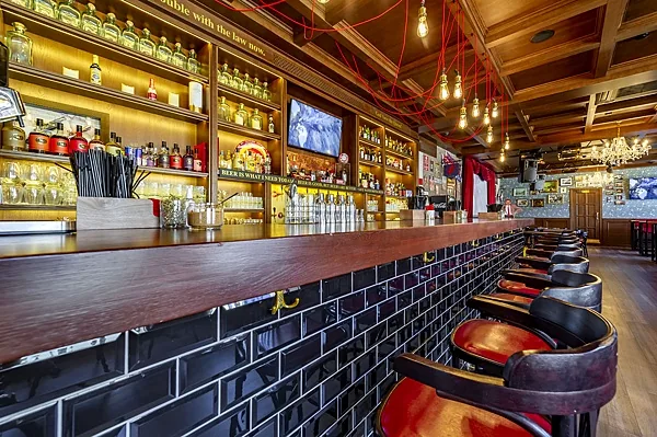 Основной зал — Бар Red Lion Pub, Москва