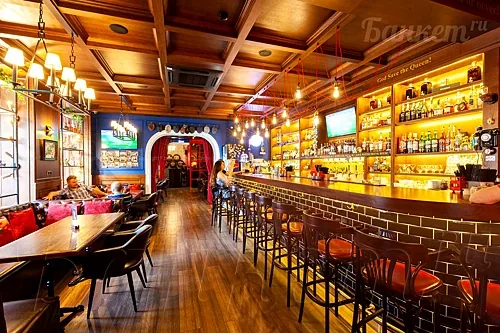 Основной зал — Бар Red Lion Pub, Москва