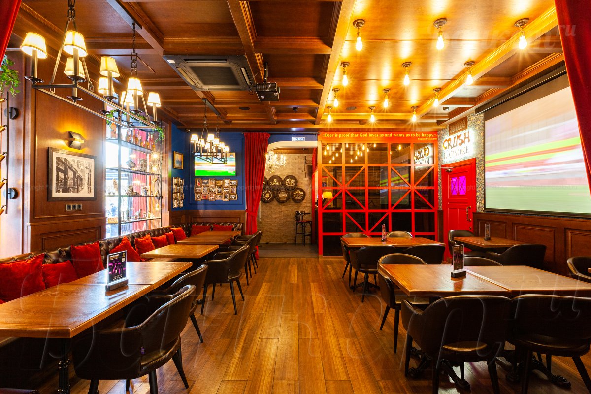 Малый зал — Бар Red Lion Pub