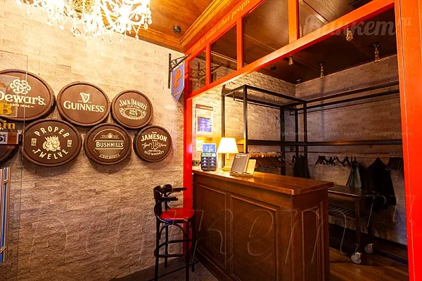 Бар Red Lion Pub, Малый зал — фото