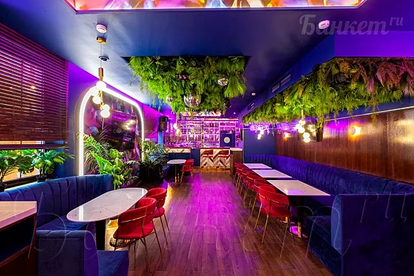 Бар Red Lion Pub, Зал Караоке — фото
