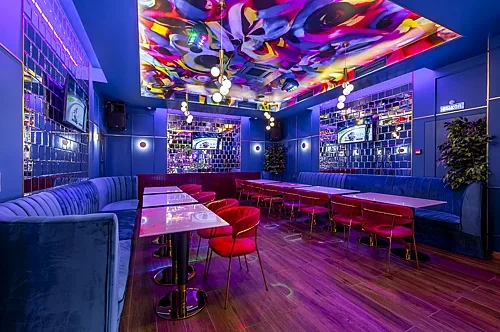 Зал Караоке — Бар Red Lion Pub, Москва