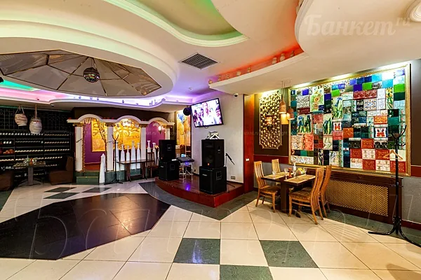 Большой зал — Очаг Grill, Москва