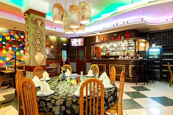 Большой зал — Очаг Grill, Москва
