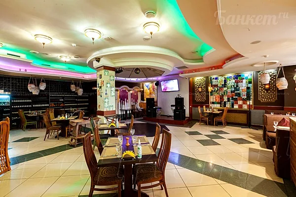 Большой зал — Очаг Grill, Москва