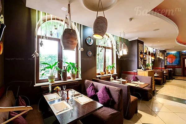 Большой зал — Очаг Grill, Москва