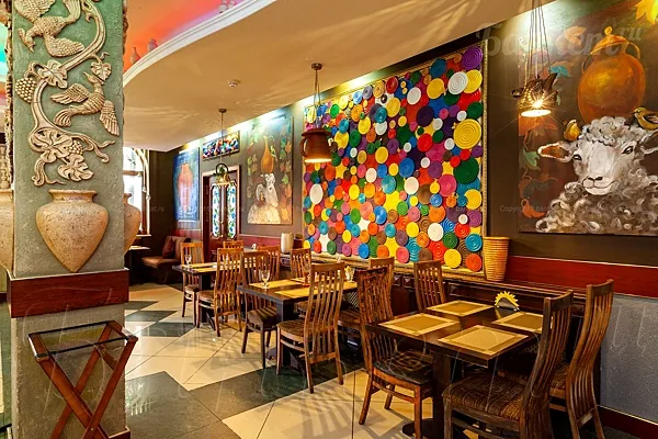 Большой зал — Очаг Grill, Москва