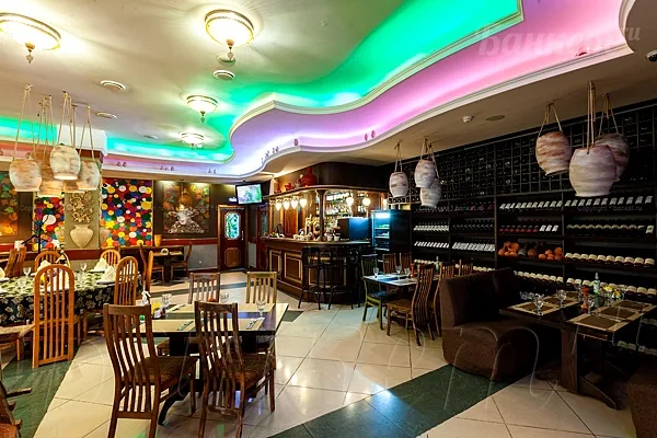 Большой зал — Очаг Grill, Москва