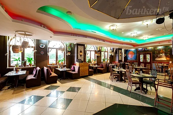Большой зал — Очаг Grill, Москва