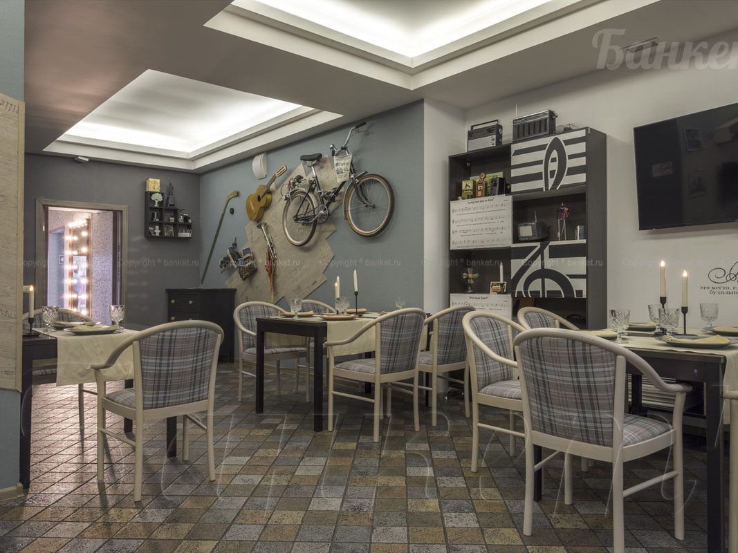 Зал с велосипедом — Арт-Кафе New Place Moscow