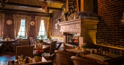 Каминный зал — подробнее о зале