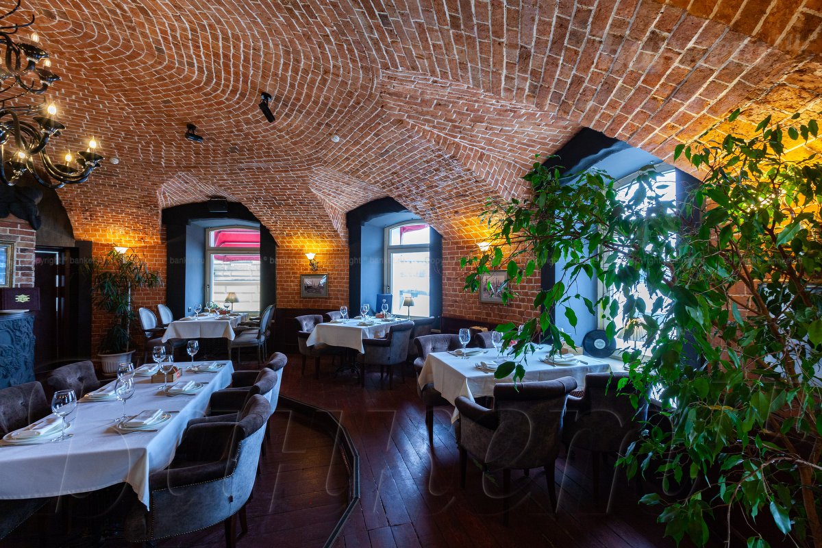 Главный зал — Ресторан Москвичи