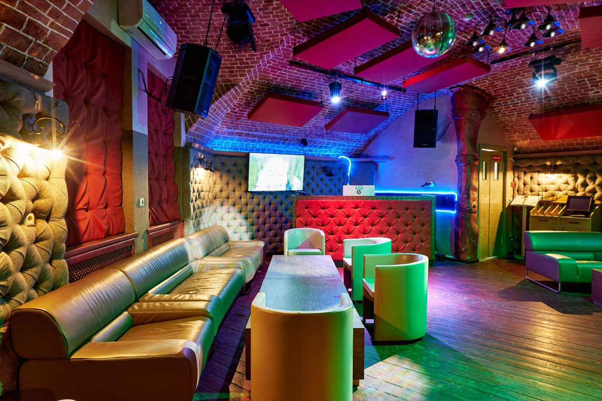 Зал Караоке — Ресторан Москвичи