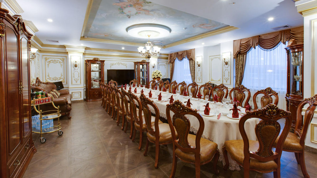 Царский зал — Ресторанный комплекс Golden Lotos