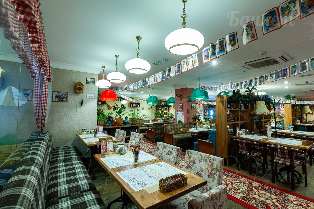Основной зал — Кафе Вареничная №1 на Семеновской