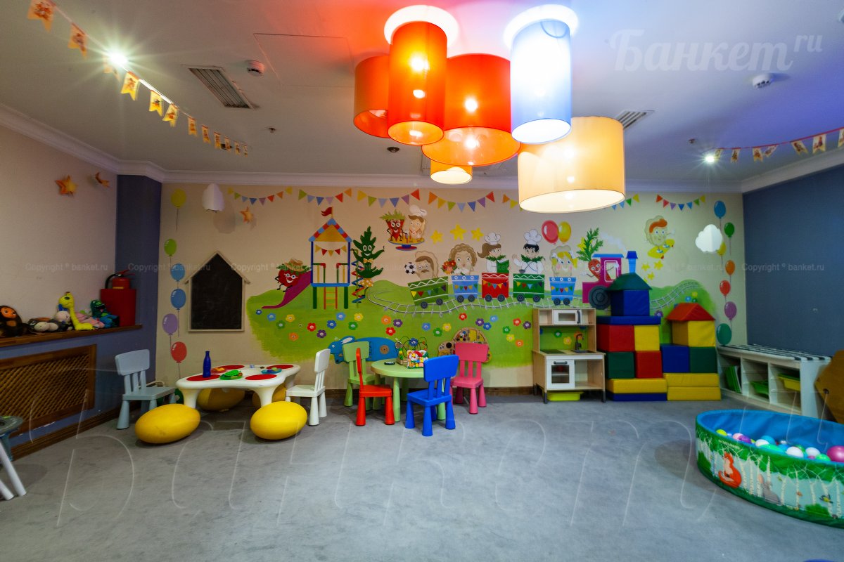 Основной зал — Кафе Вареничная №1 на Семеновской