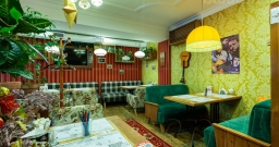 Первый этаж — интерьер зала