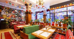 Первый этаж — подробнее о зале