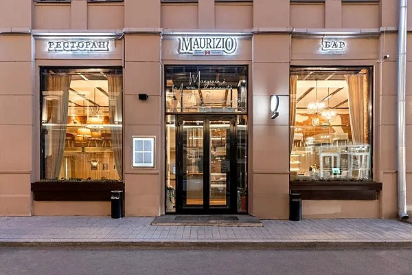 Ресторан Итальянской кухни Maurizio / Маурицио, Лофт пространство с мультимедийными стенами и мультимедийным столом Art Table на -1 эт. — фото