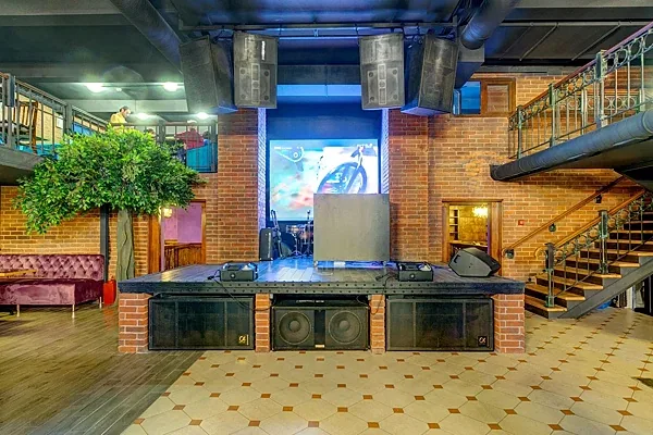 DJ бар Репутация, Основной зал Репутация — фото