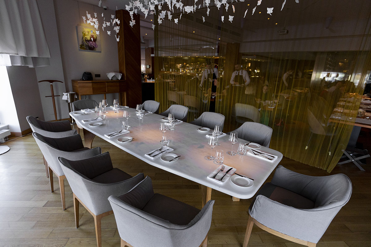 Основной зал — Ресторан Selfie