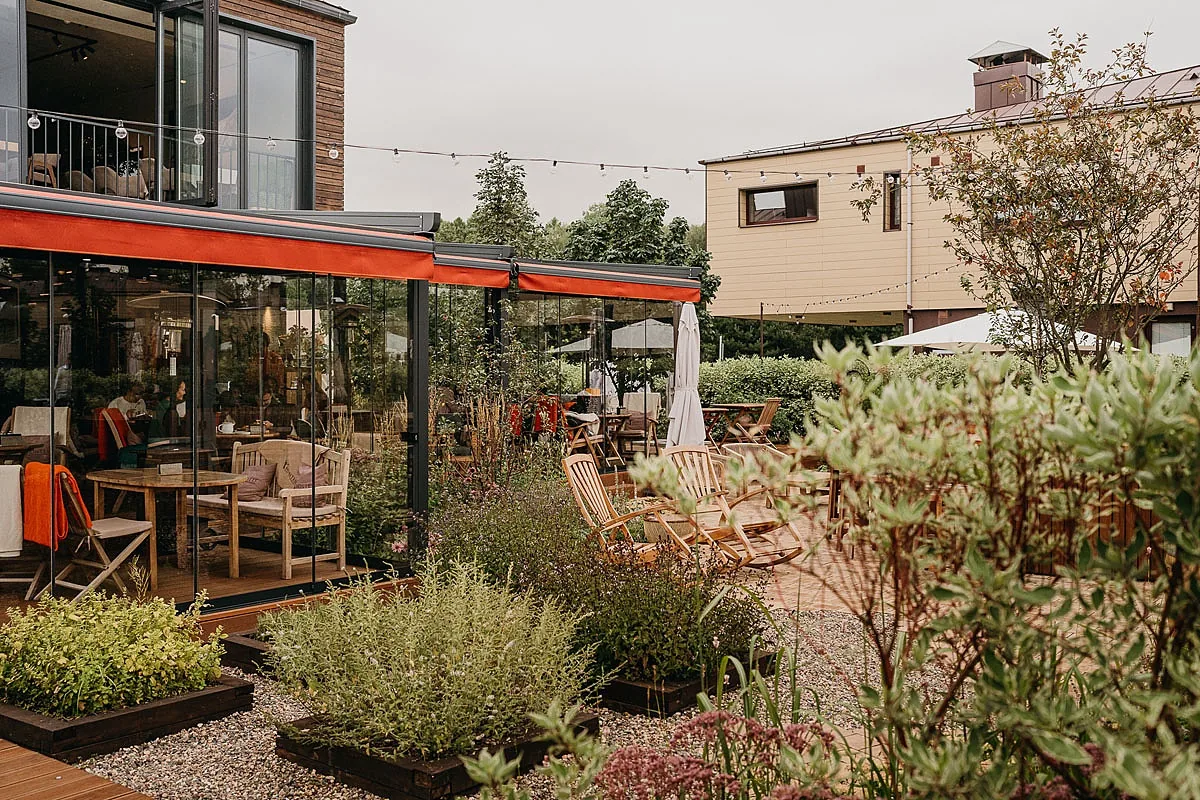 Летняя терраса — банкетный зал ENO bistro, фото