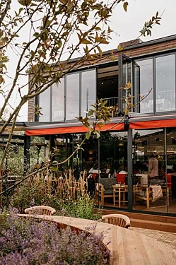 Летняя терраса — ENO bistro, Москва