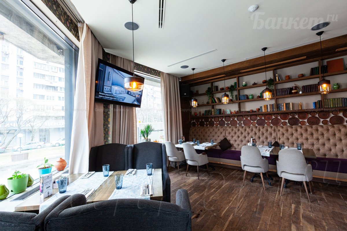 Зал 1-го этажа — Баран V Казан