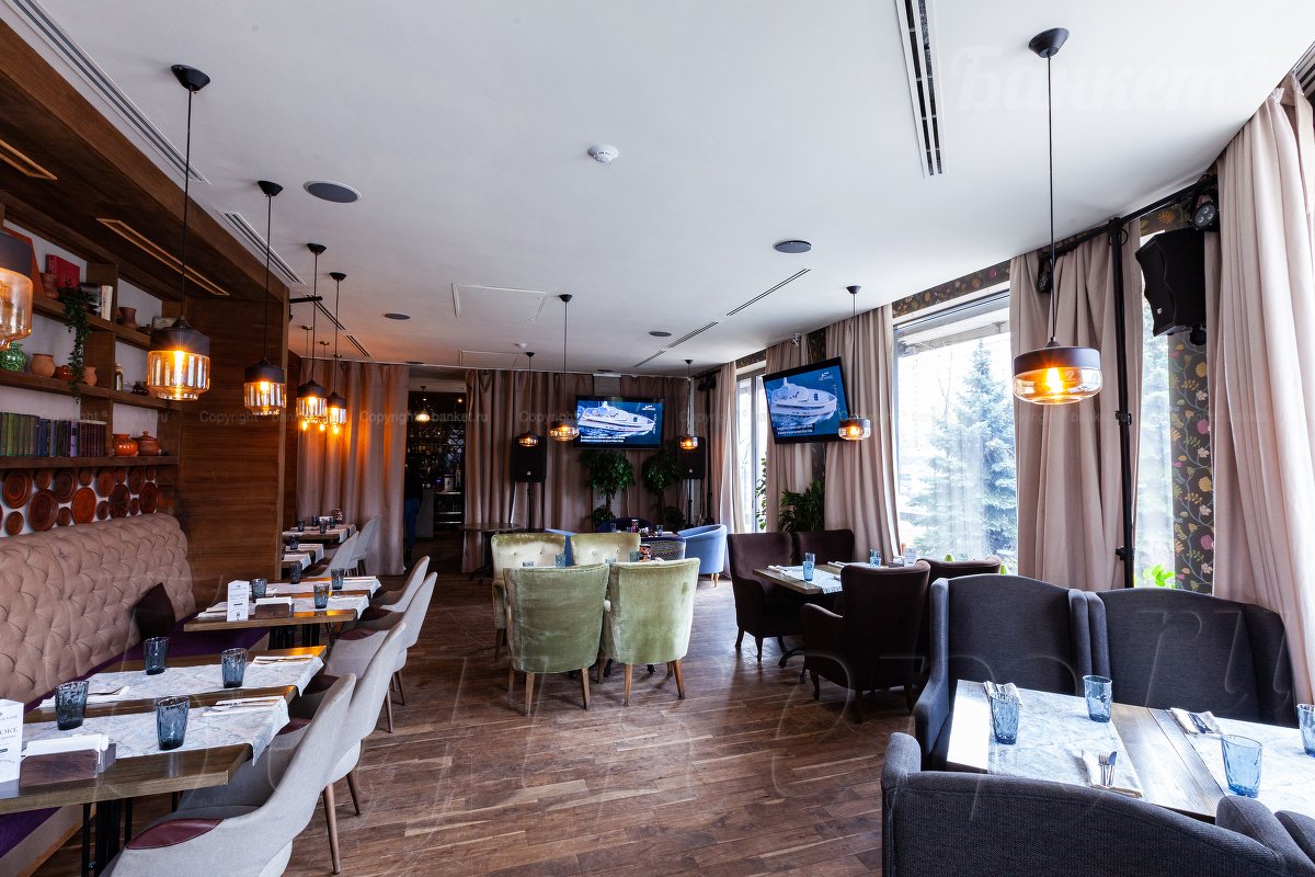 Зал 1-го этажа — Баран V Казан