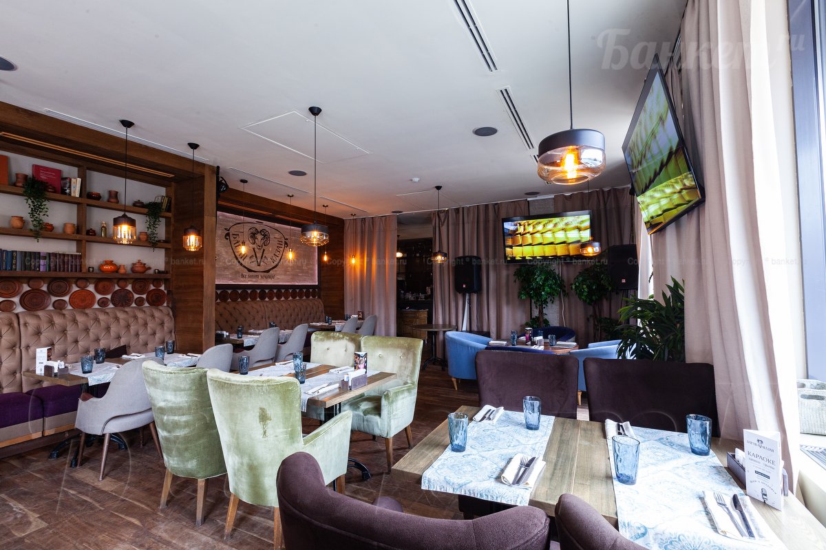 Зал 1-го этажа — Баран V Казан